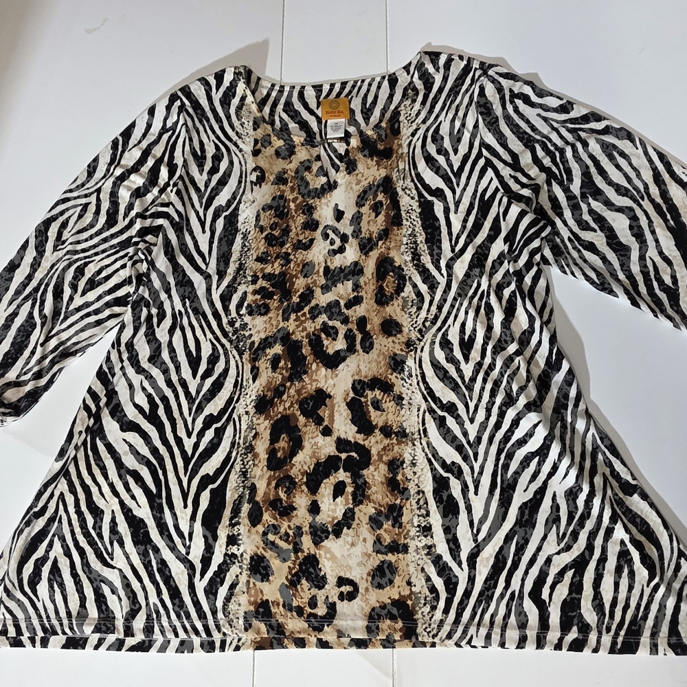 Ruby Rd Cheetah Top Plus Size 1X - Picture 9 of 12